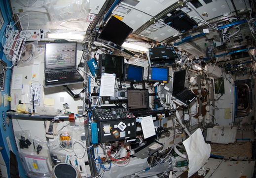 STS127-E-11099