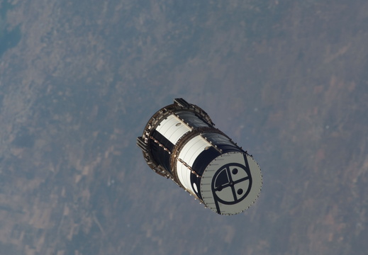 STS127-E-12894
