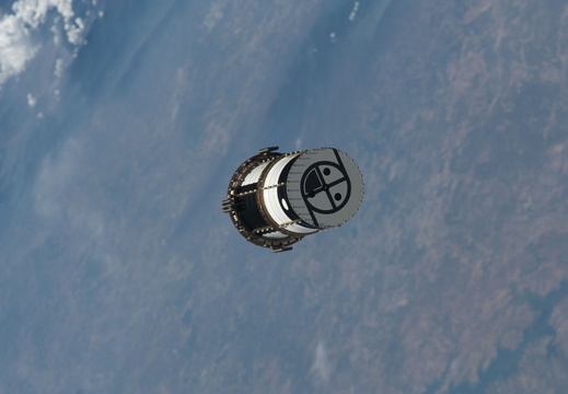 STS127-E-12903