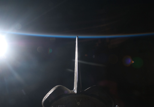STS127-E-12382