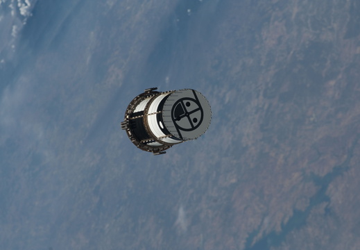STS127-E-12902
