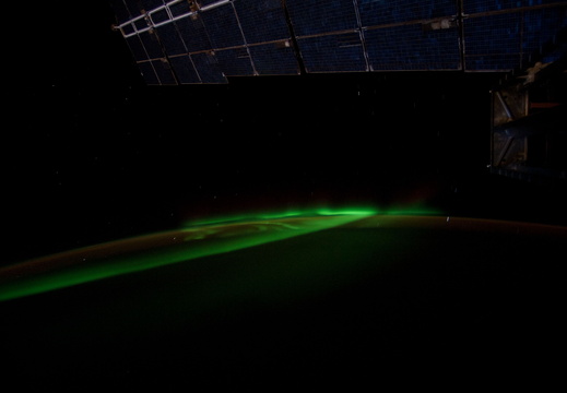STS126-E-25370