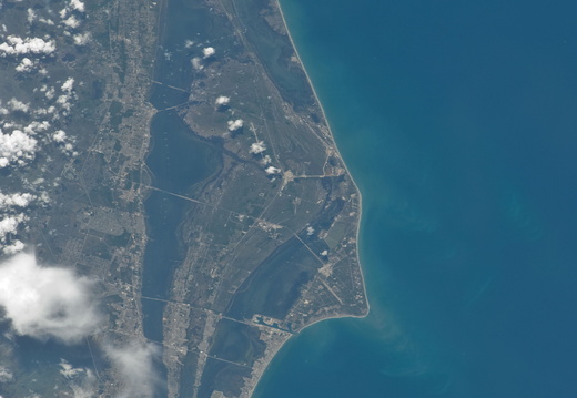 STS125-E-09568