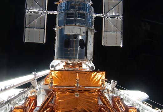 STS125-E-11419