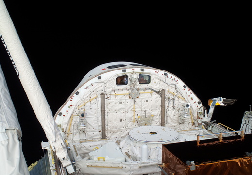 STS125-E-10072