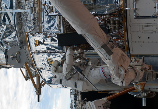 STS125-E-07748