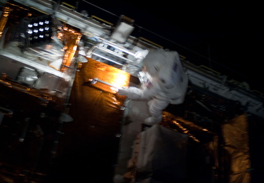 STS125-E-10011