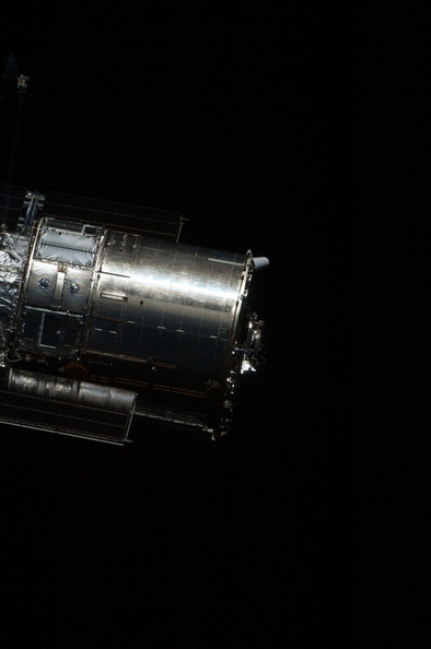 STS125-E-12165.jpg