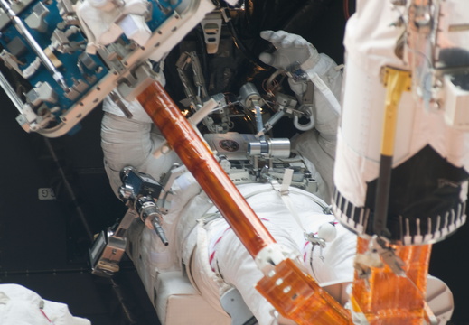 STS125-E-07694