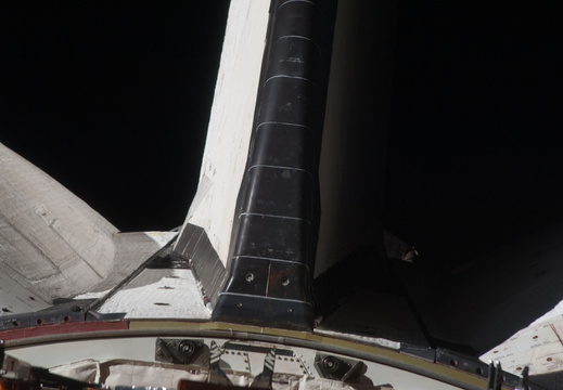 STS125-E-06065