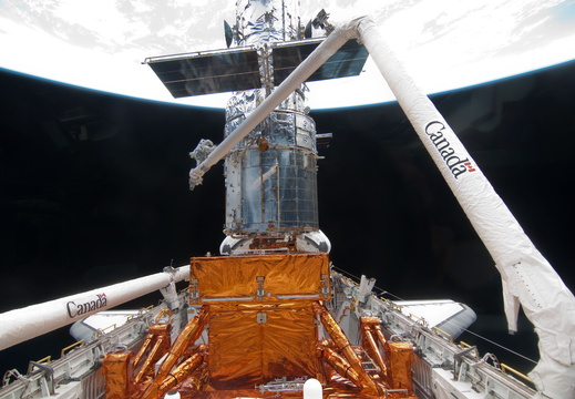 STS125-E-09858