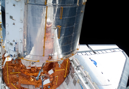 STS125-E-10107