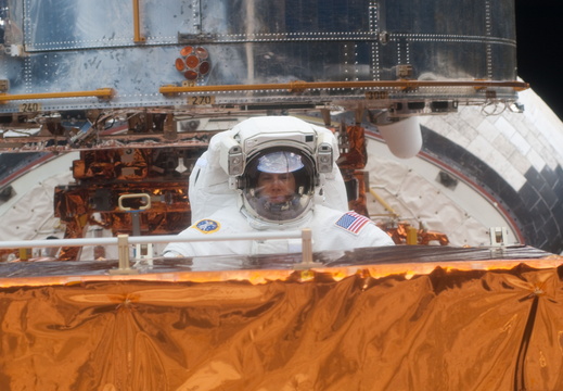 STS125-E-09879