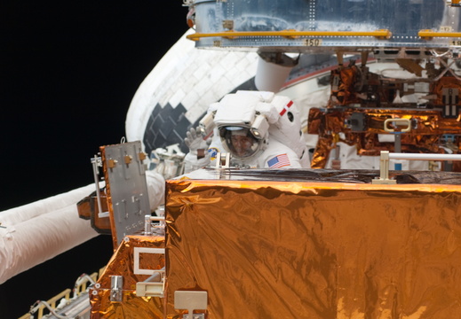 STS125-E-07637