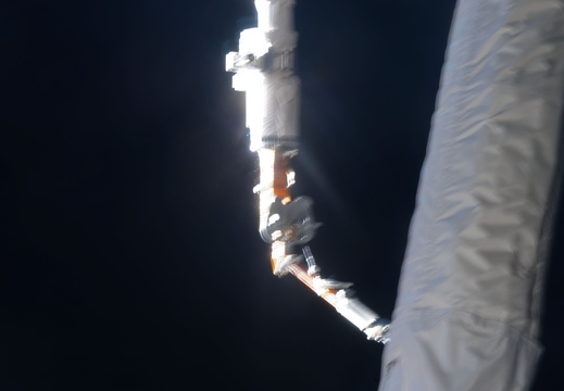 STS125-E-09574