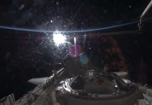 STS124-E-10752