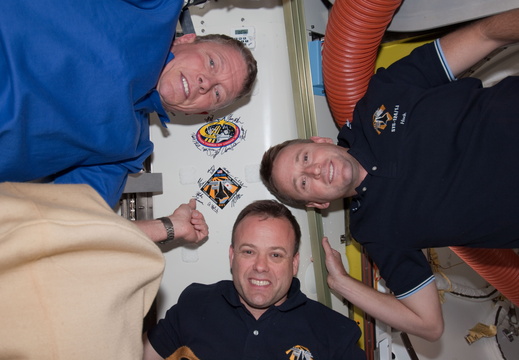 STS124-E-09832