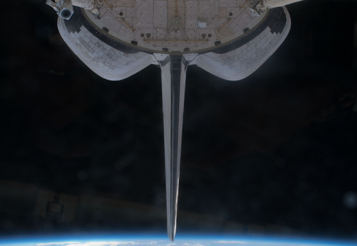 STS124-E-11211