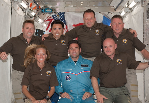STS124-E-07926