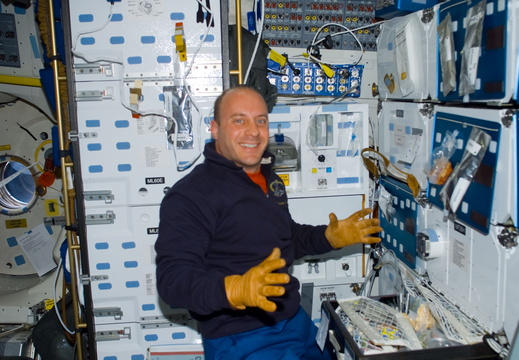 STS123-E-05838