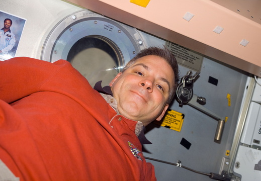 STS123-E-06604