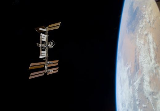 STS122-E-11003