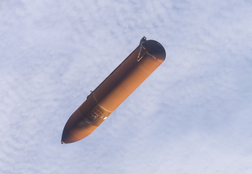 STS121-E-05027