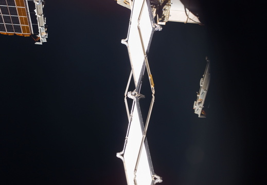 STS121-E-07278
