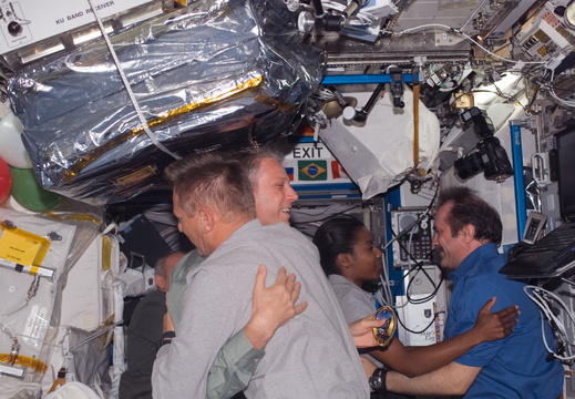 STS121-E-07707