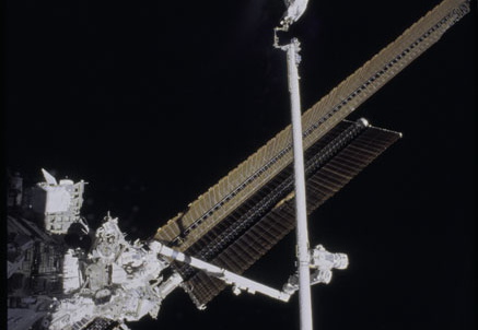 STS120-319-006b