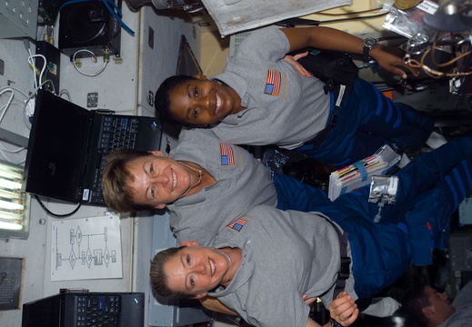 STS120-E-08338