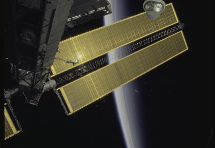 STS120-346-002b