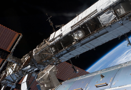 STS119-E-07101