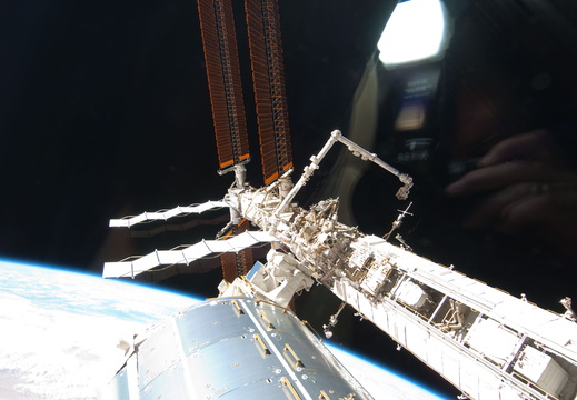 STS119-E-07480