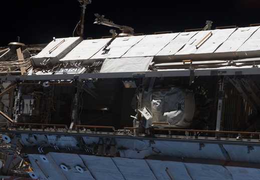 STS119-E-07098
