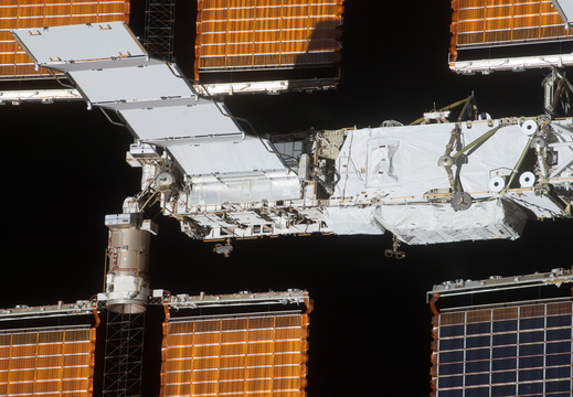 STS119-E-09277
