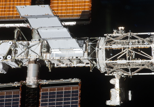 STS119-E-09271