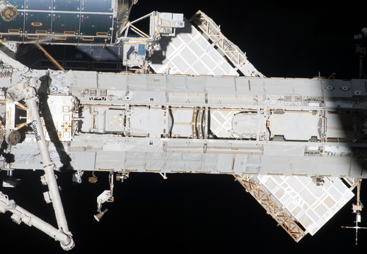 STS119-E-09284