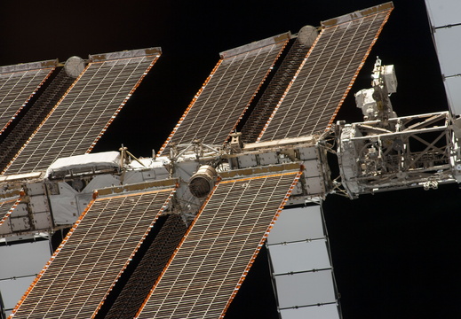 STS119-E-09871
