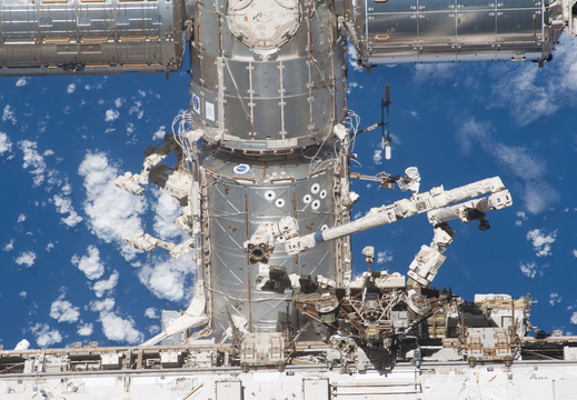 STS119-E-08545