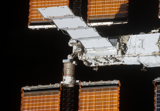 STS119-E-09279