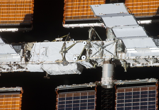 STS119-E-09274