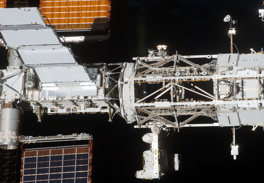 STS119-E-09270