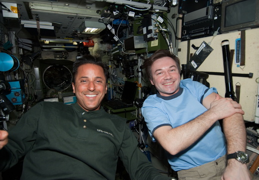 STS119-E-07562