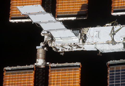 STS119-E-09278