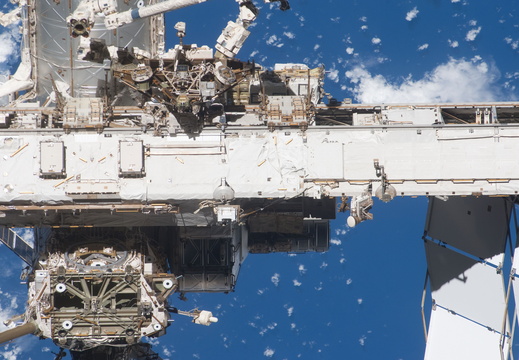 STS119-E-08541