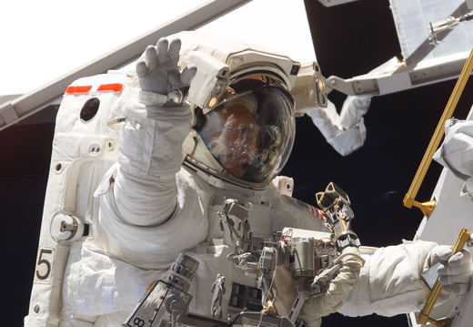 STS117-E-07759