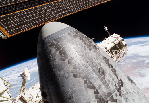 STS114-E-06405