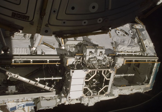 STS110-E-05989