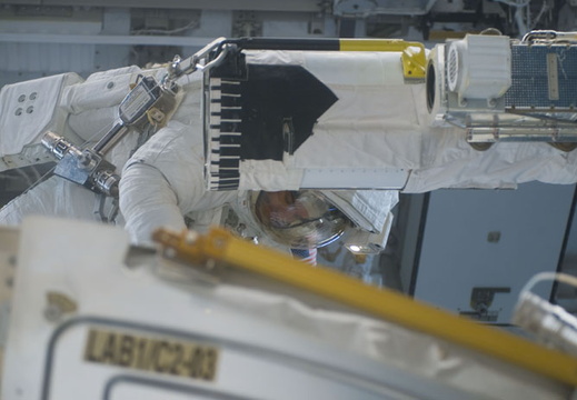 STS110-E-05585
